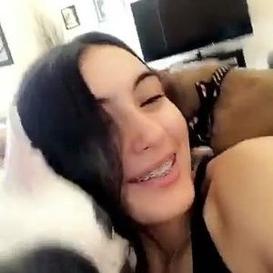 Meet your Posher, Aja